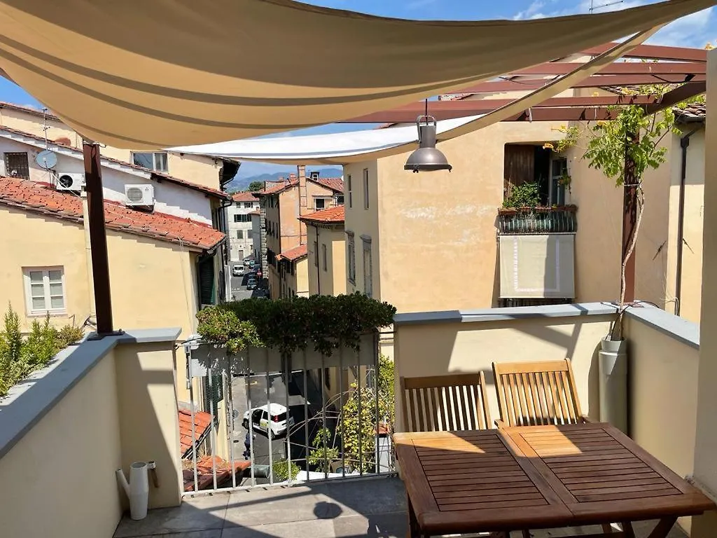 Ferienwohnung La Terrazza Sulla Stufa Lucca Apartment